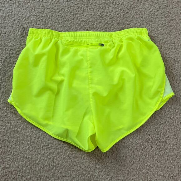 Nike Womens Modern Tempo Embossed Running Shorts Neon Yellow Size Medium - Picture 5 of 8